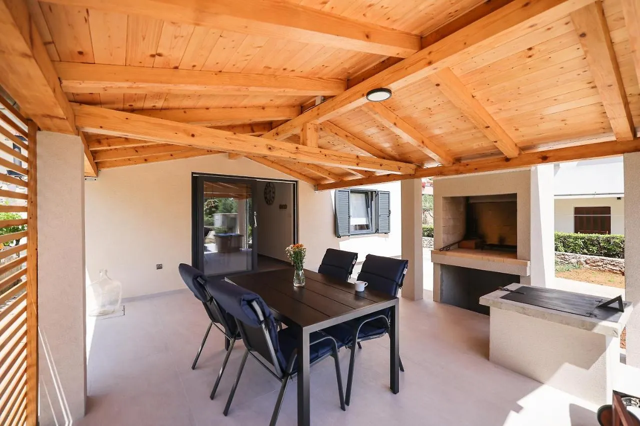 Old Road Apartment Vir Croatia